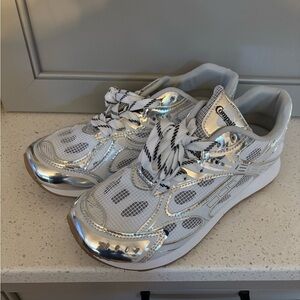 Compaik Luck sneakers sz 40 compare to Bottega Veneta Orbit!